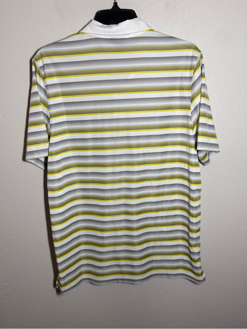 Men’s M White with Yellow/Gray Stripes Oakley Regular Fit Sporty Golf Polo - Picture 6 of 6